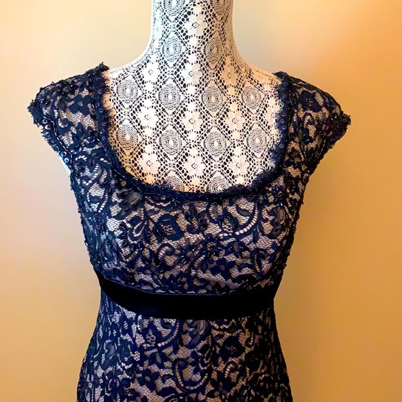 Tadashi collection classic dress - Picture 3 of 14